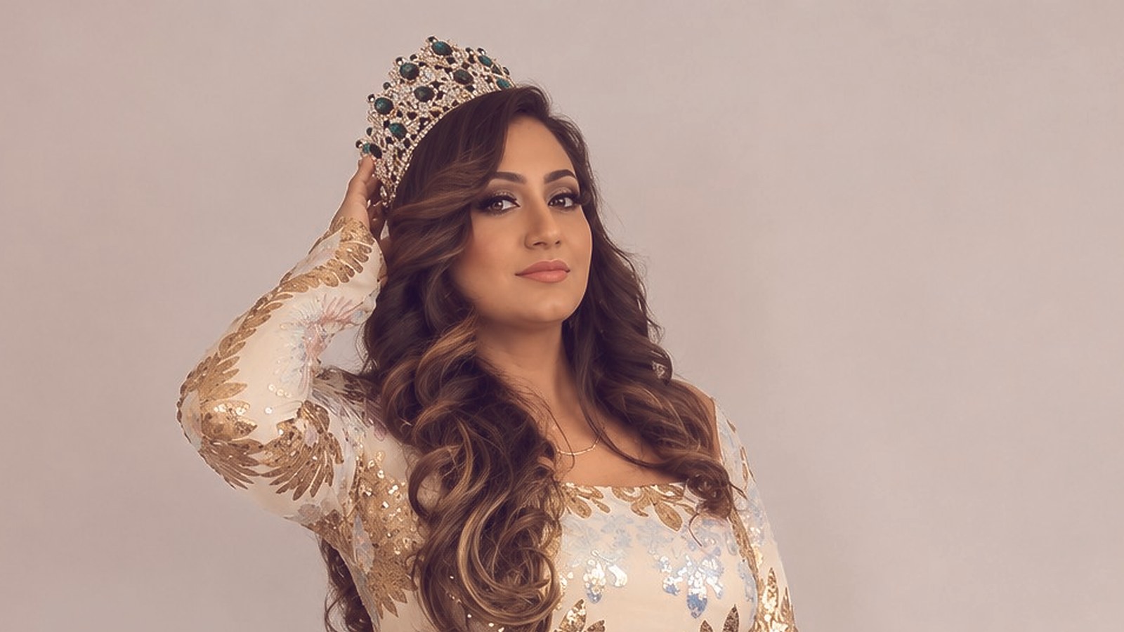 Ashina Singh: three countries, one crown